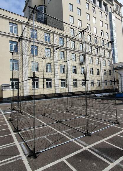 Сетчатый куб для тестовых полётов в защищённом пространстве 4х4х4м